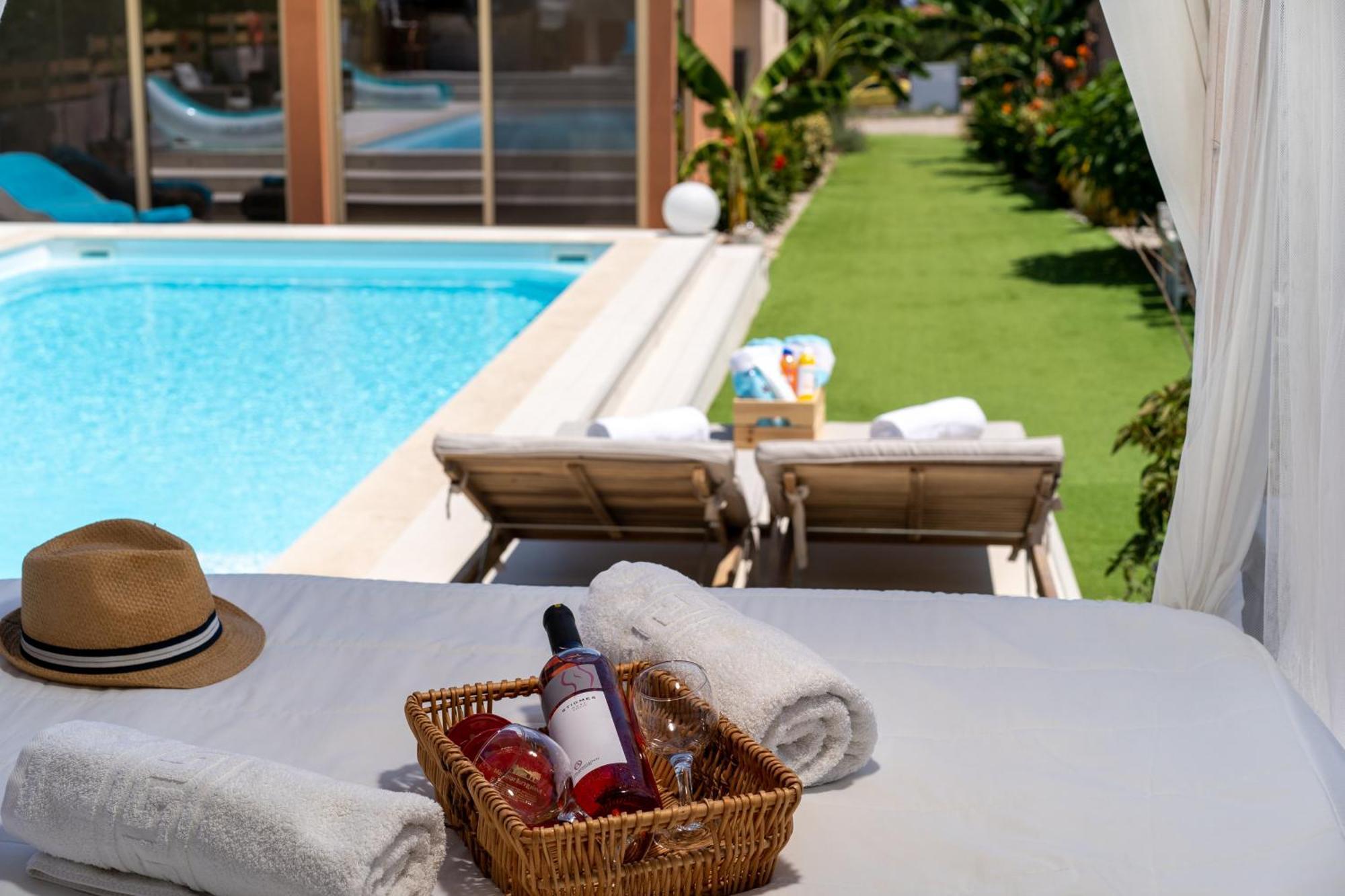Modular Bungalows With Heated Pool Artemis Greece Esterno foto